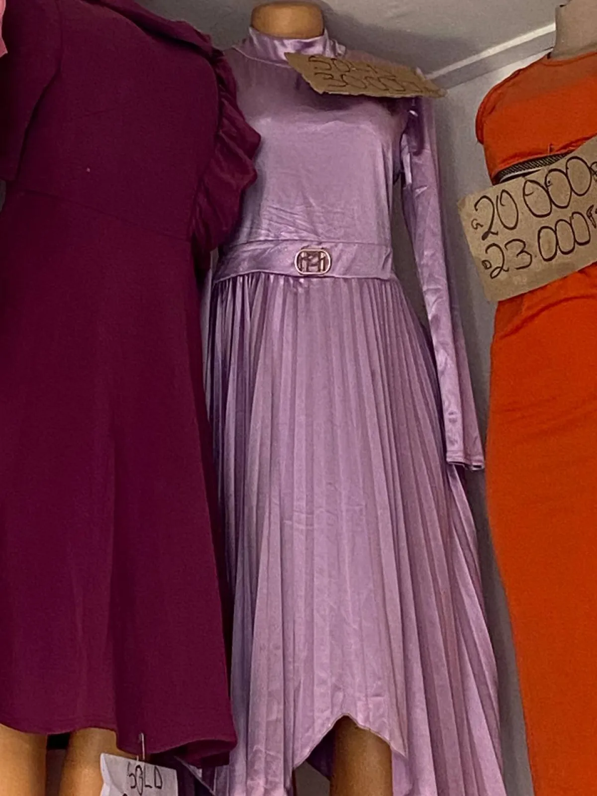 Robe longue manche plissée
