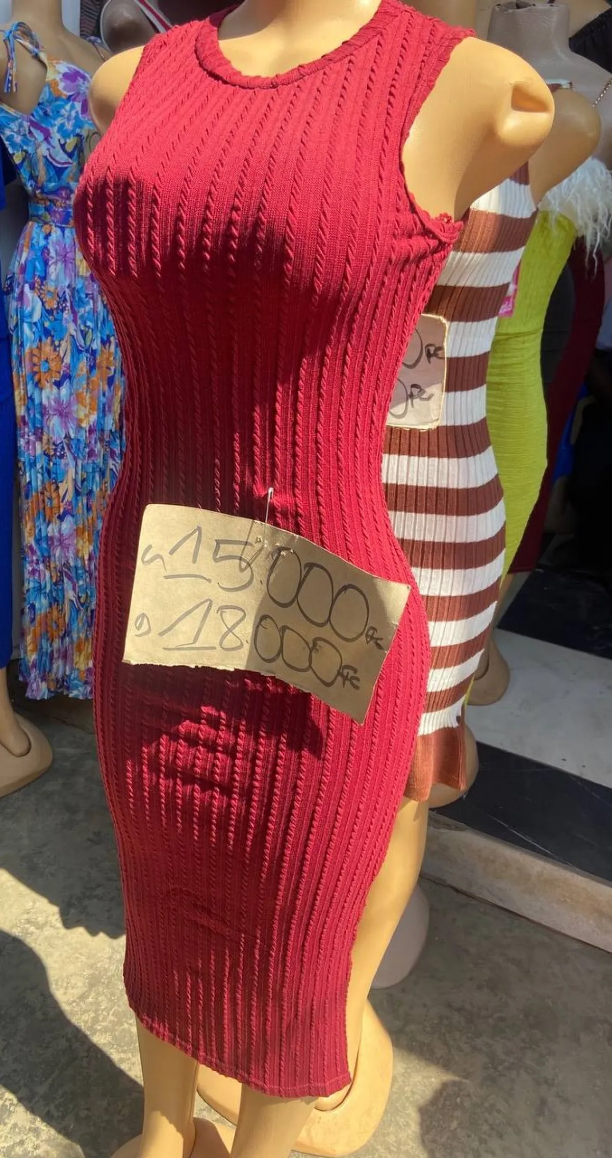 Robe droite bras cassé