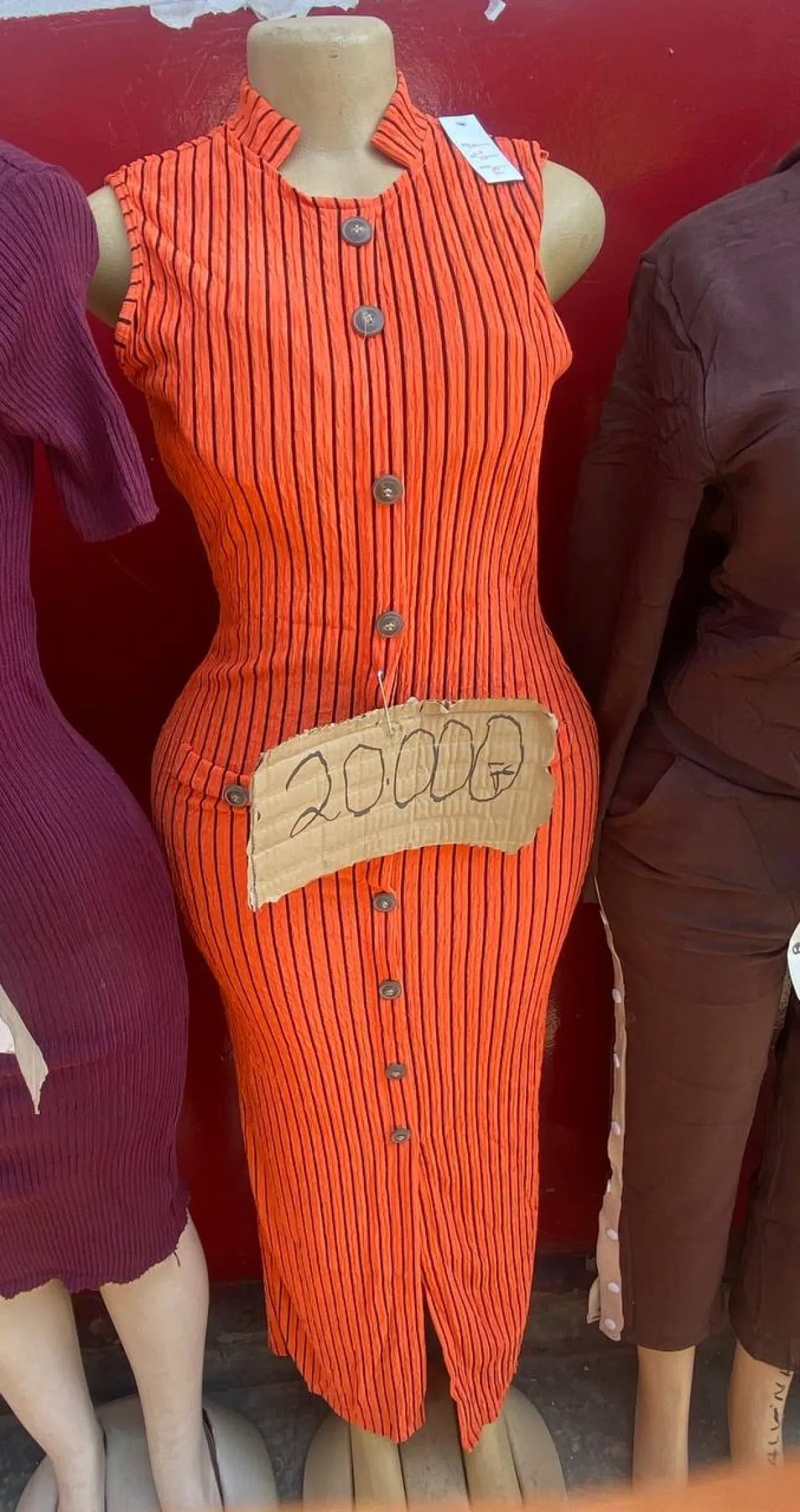 Robe longue chemise et bras casé