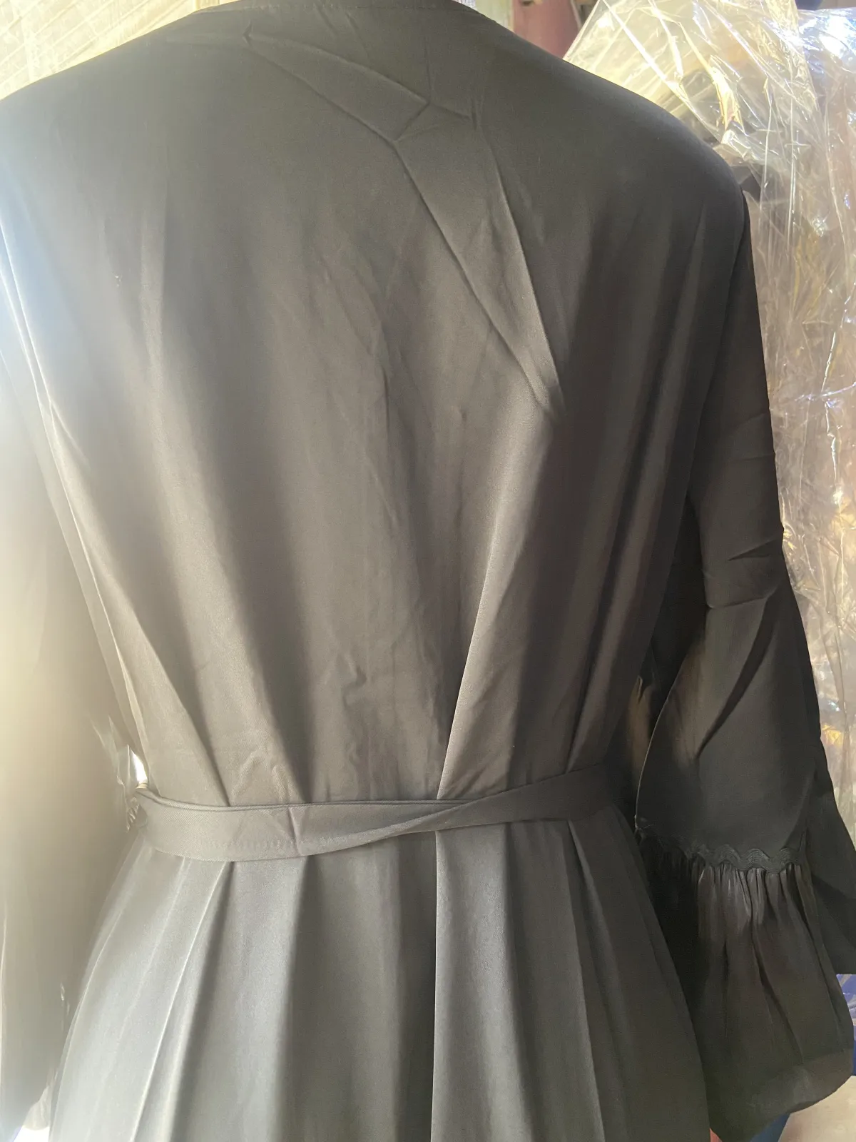 Miniature Longue robe évasée noire