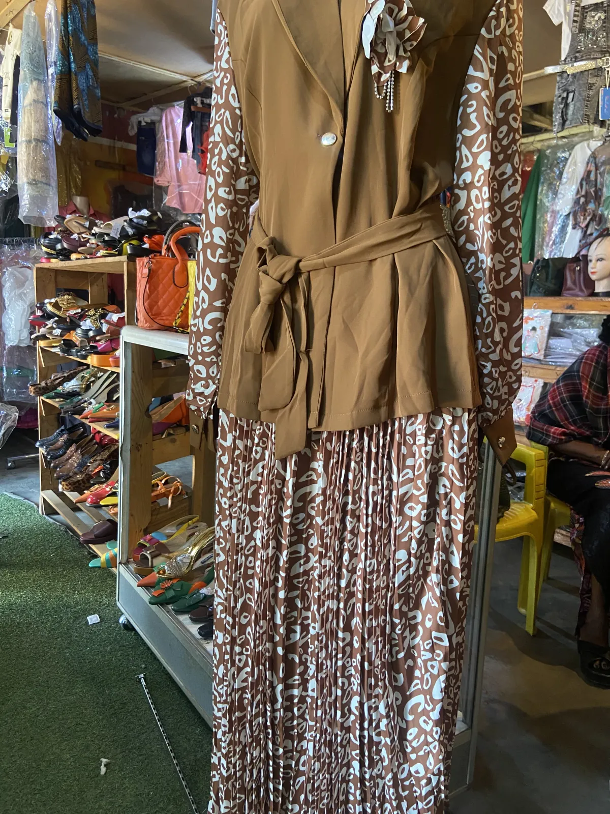 Miniature Ensemble veste avec jupe plissée