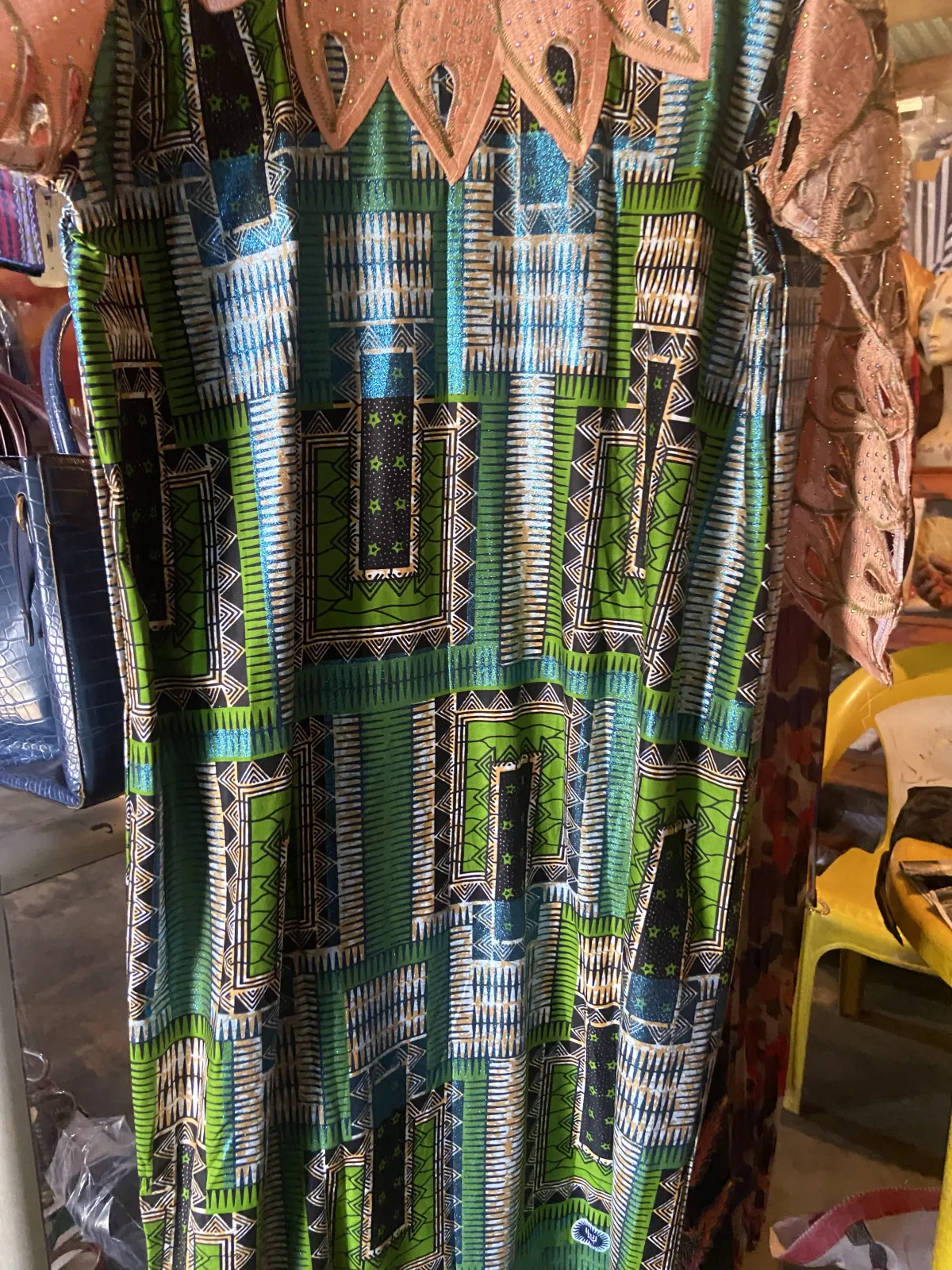 Miniature Robe brodée