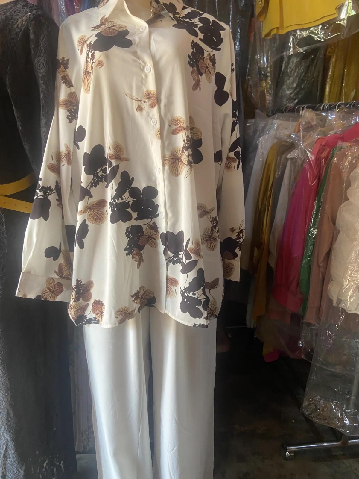 Ensemble pantalon et chemise