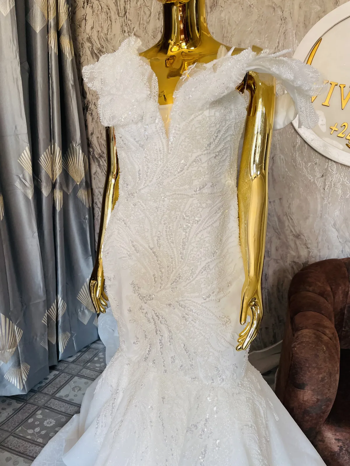 Miniature Robe sirène avec traîne (mariage)