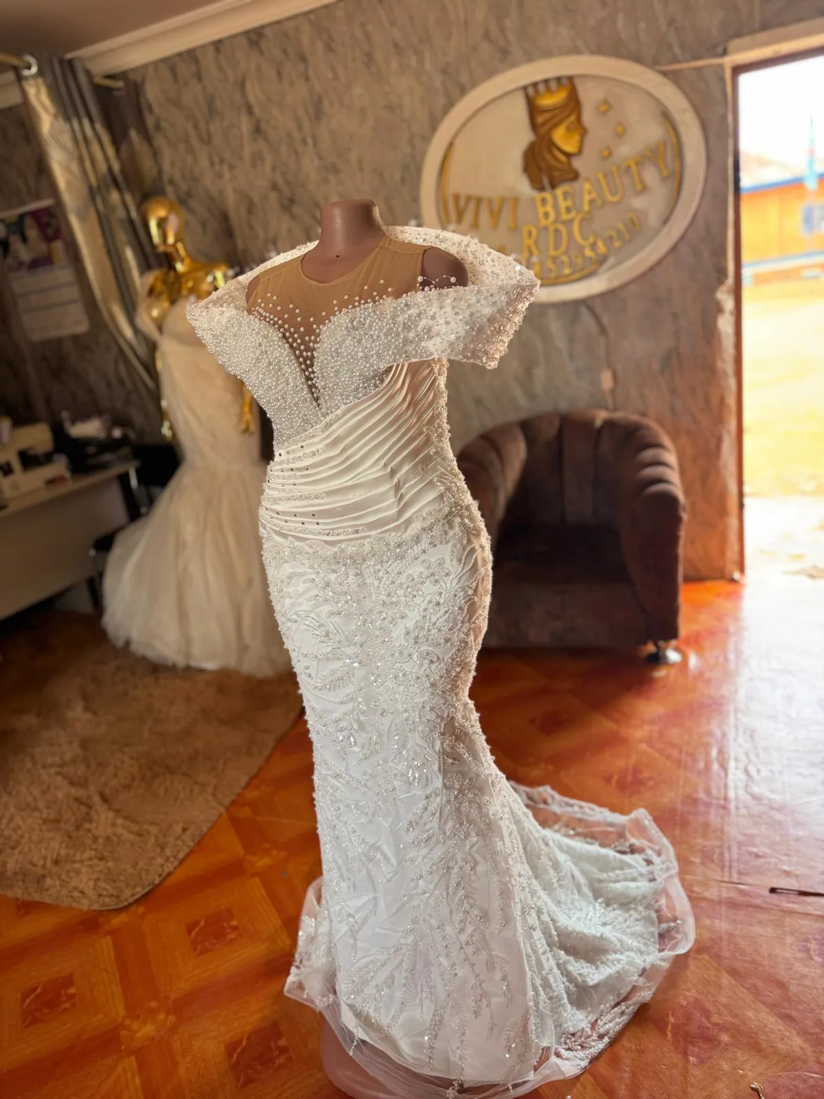 Miniature Robe à traîne détachable