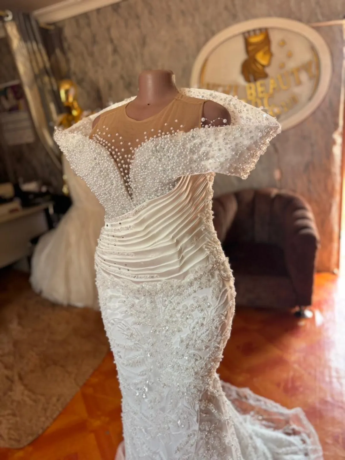 Miniature Robe à traîne détachable